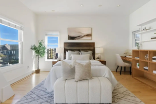 Modern_with-sofa with white_coffee_tablvce_acxnd_ in that case acctive_itedsms.